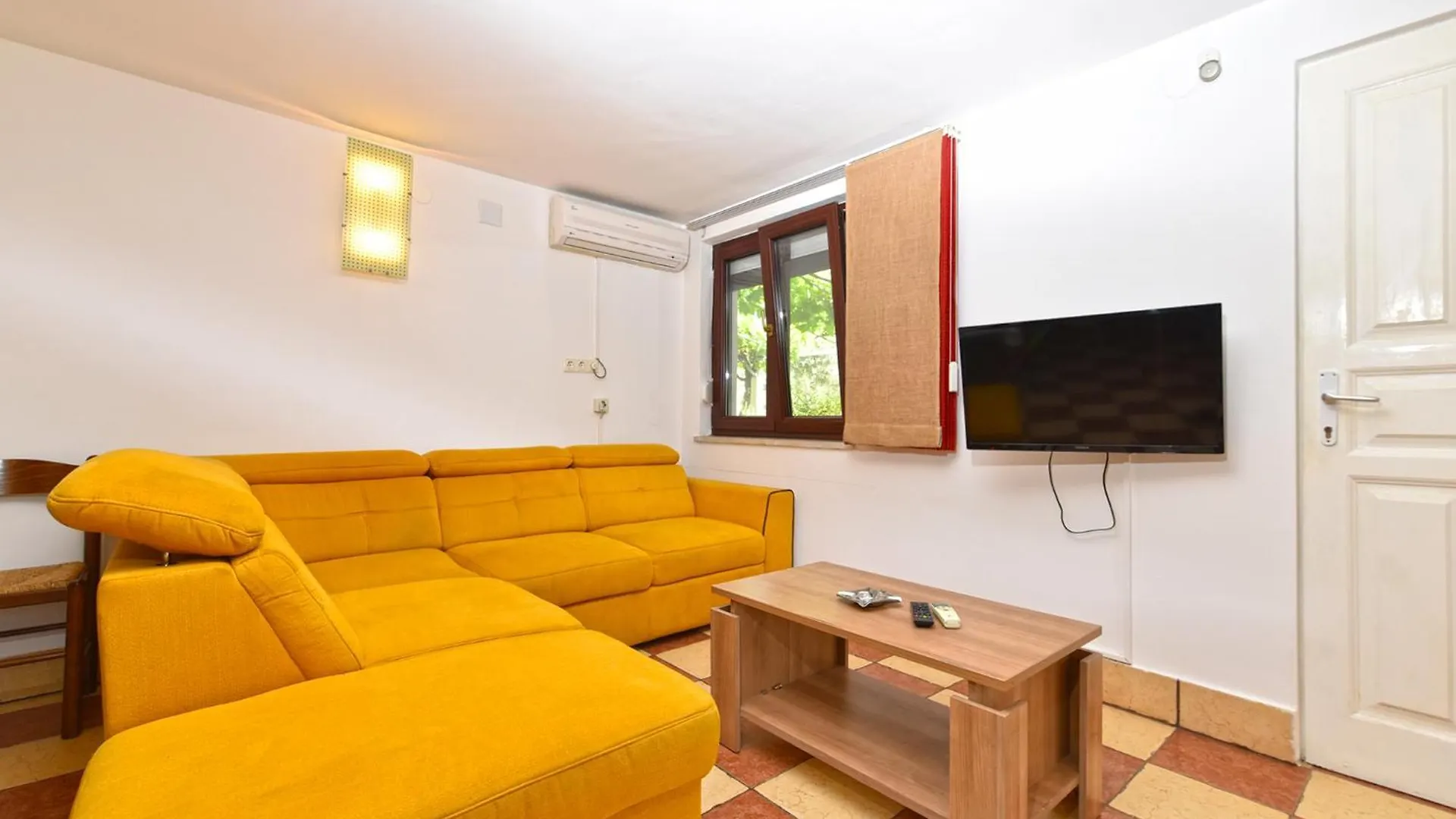 Apartments Dragica 929 파자나 0*,  크로아티아