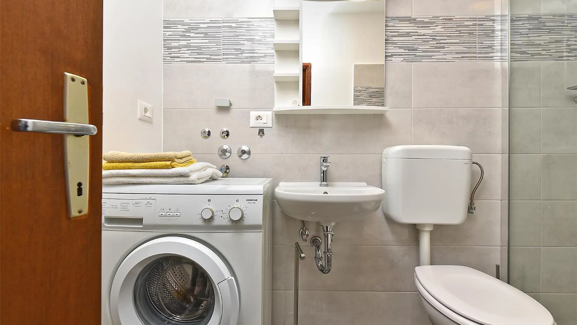 Apartments Dragica 929 파자나