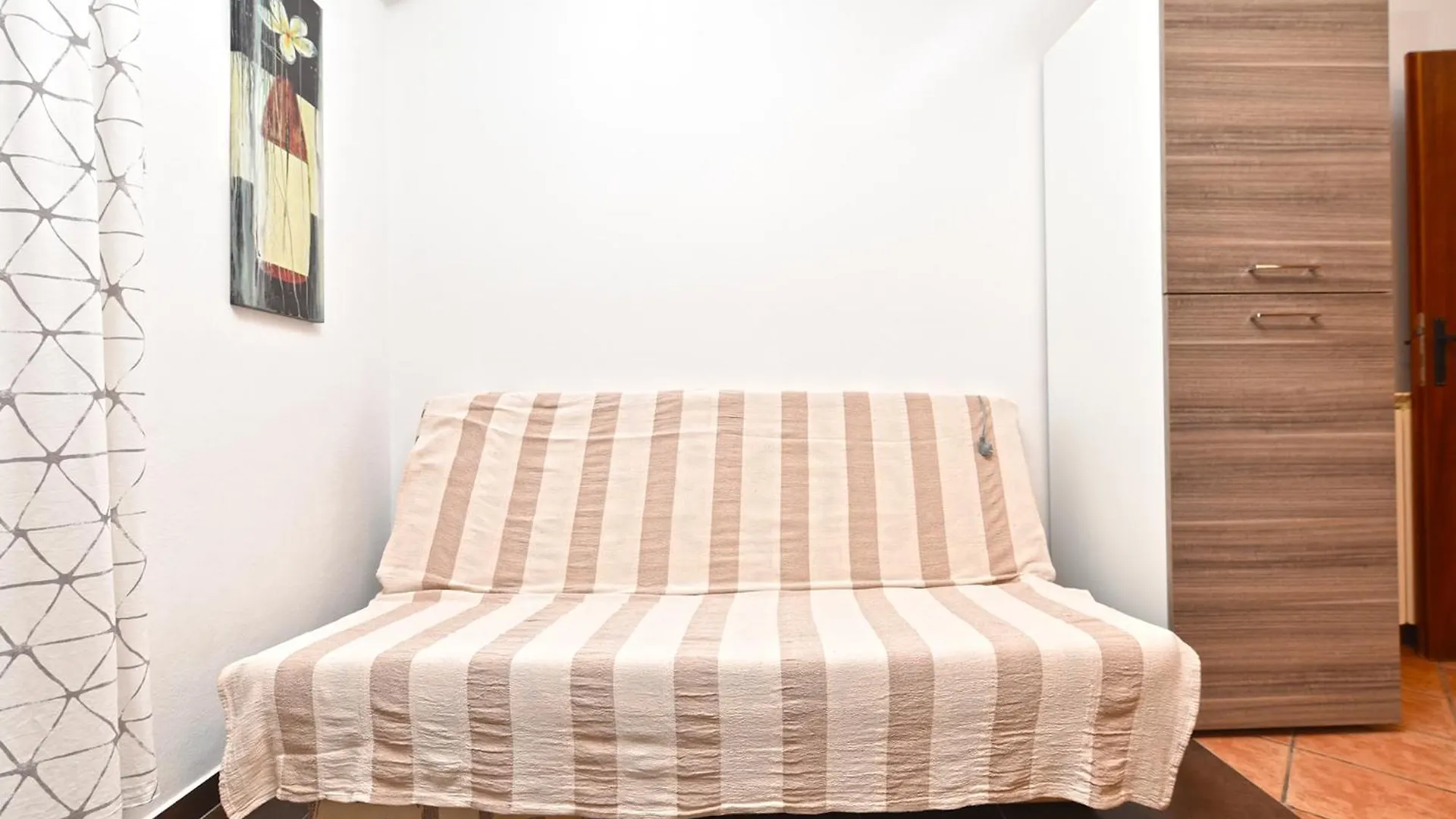 Apartments Dragica 929 파자나 0*,  크로아티아