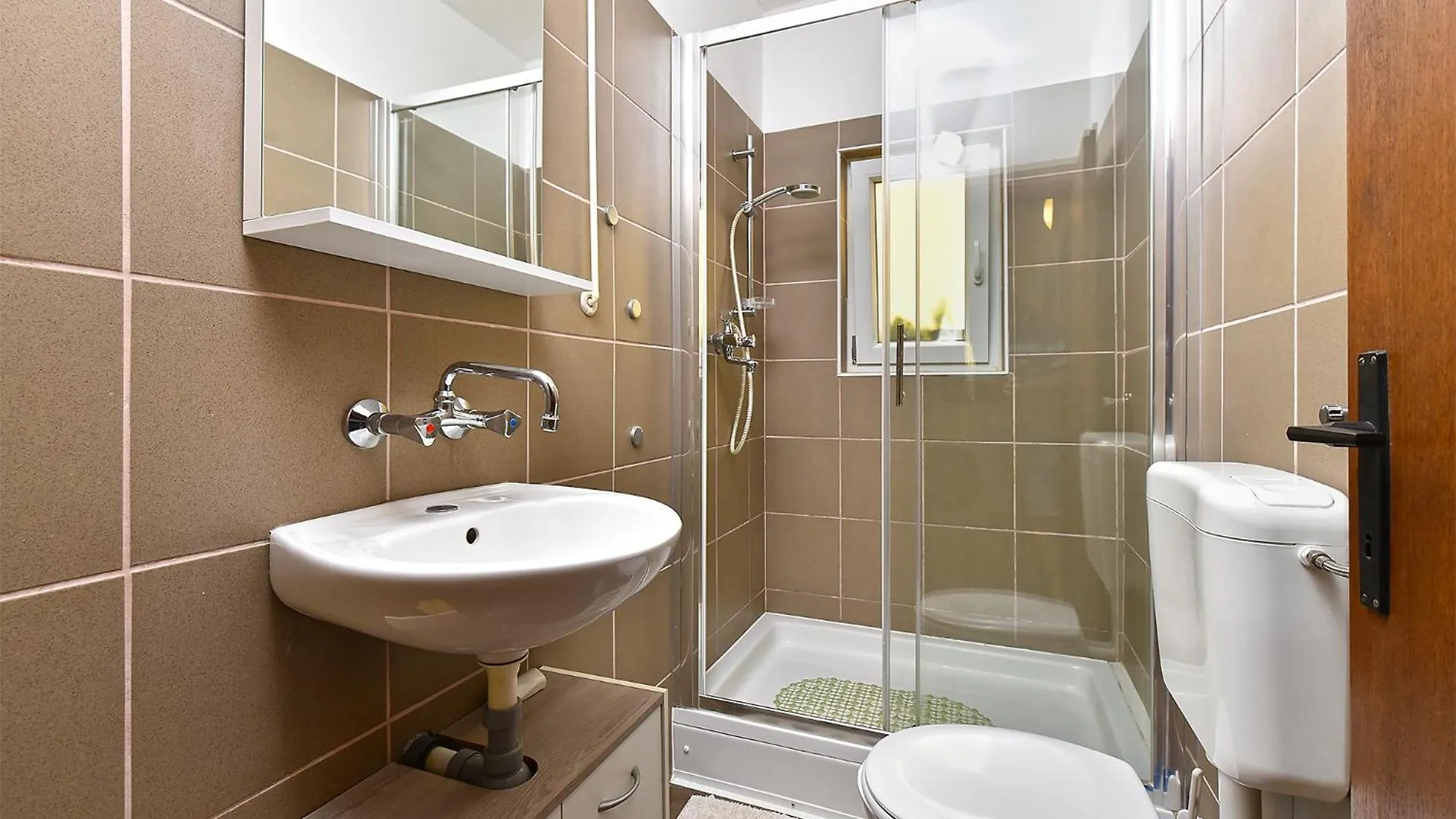 Apartments Dragica 929 파자나