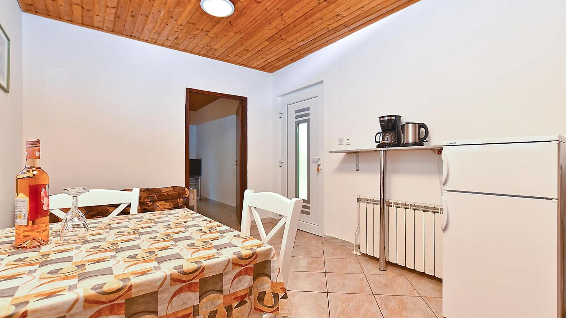 Apartments Dragica 929 파자나