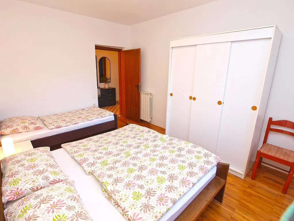 Apartments Dragica 929 Fazana