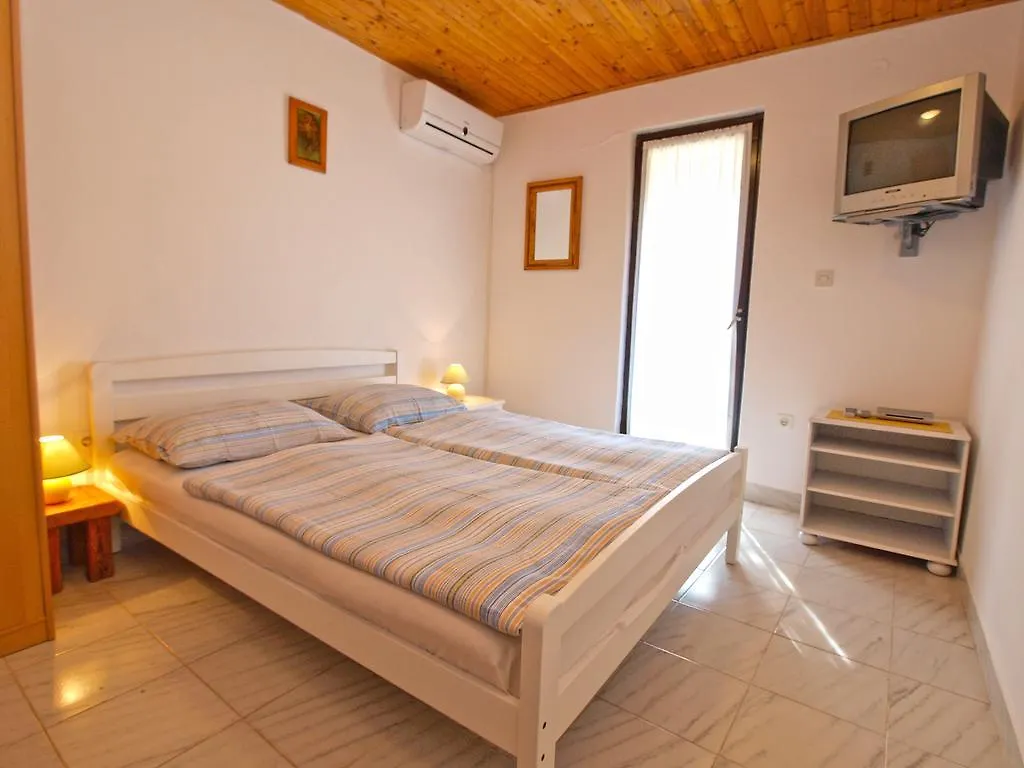 Apartments Dragica 929 Fazana Croatia