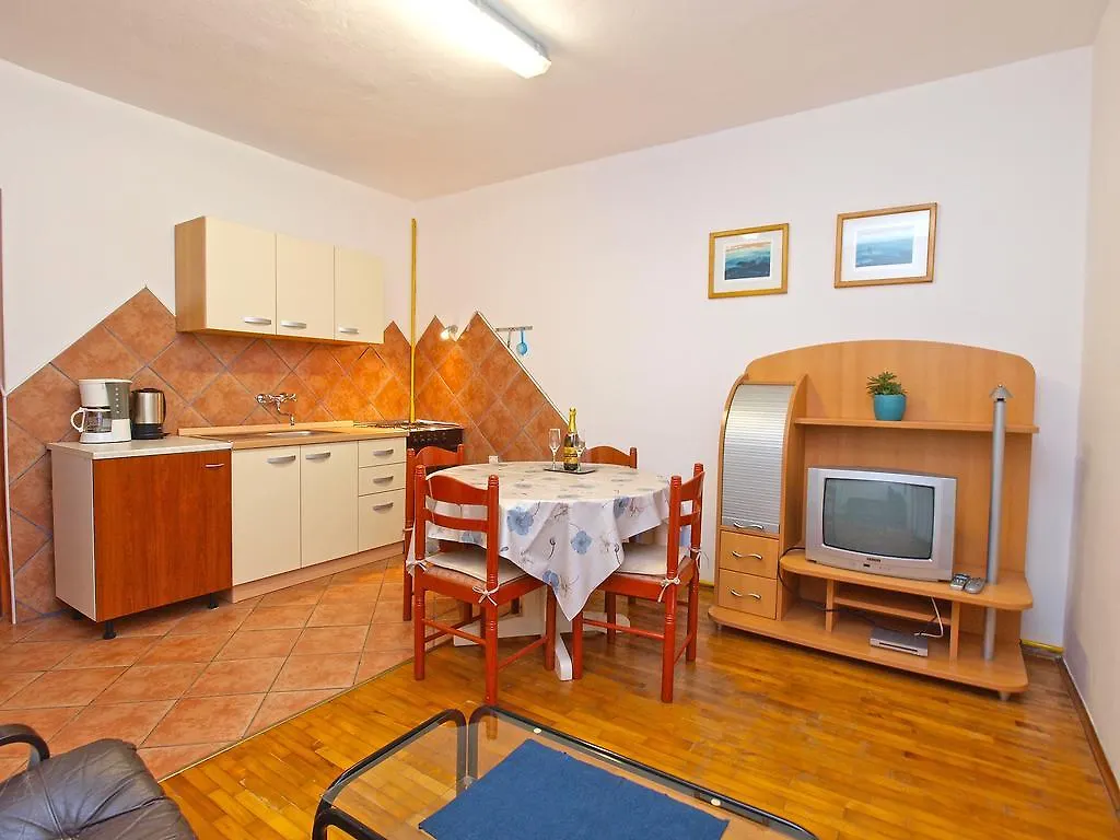 Apartments Dragica 929 Fazana
