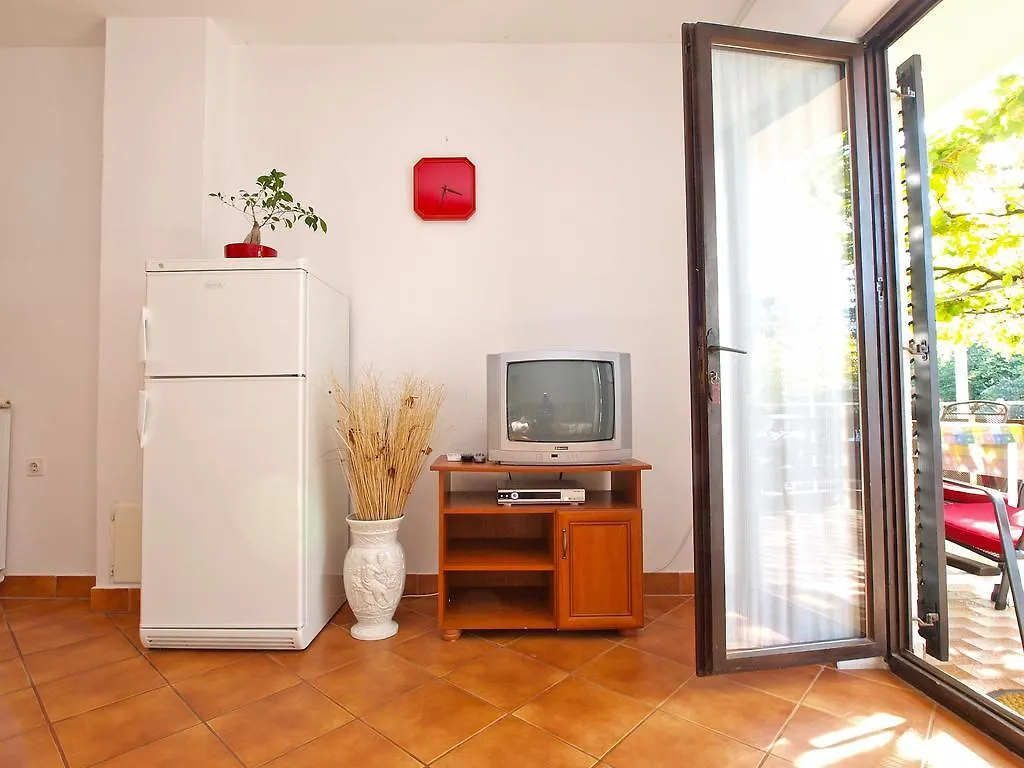 Apartments Dragica 929 Fazana