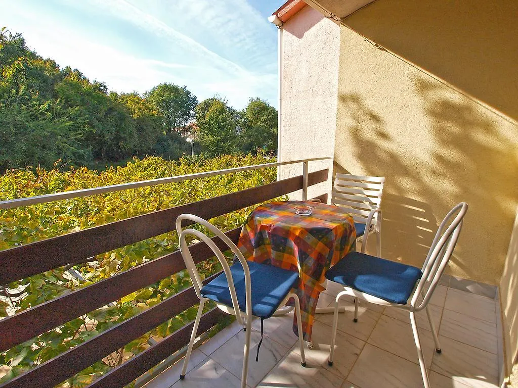 Apartments Dragica 929 Fazana