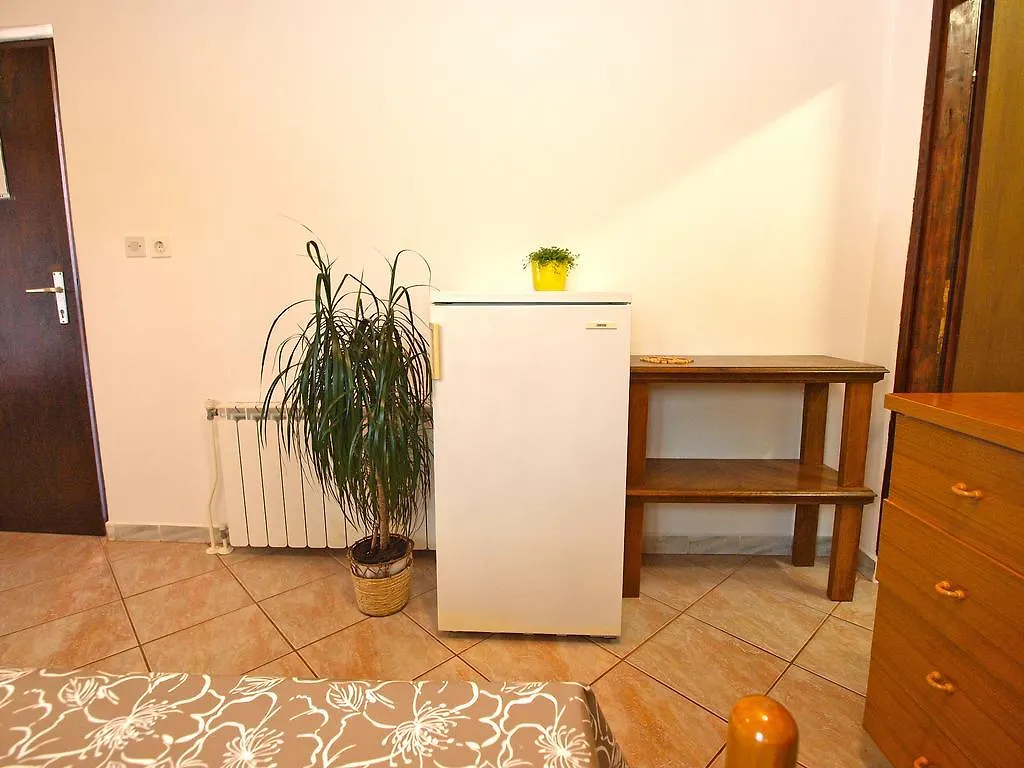 Apartments Dragica 929 Fazana Croatia
