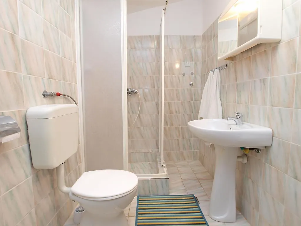 Apartments Dragica 929 Fazana 0*,  Croatia