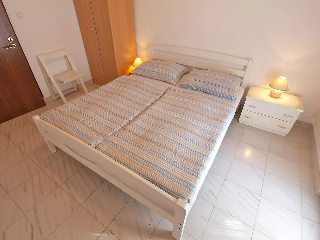 Apartments Dragica 929 Fazana