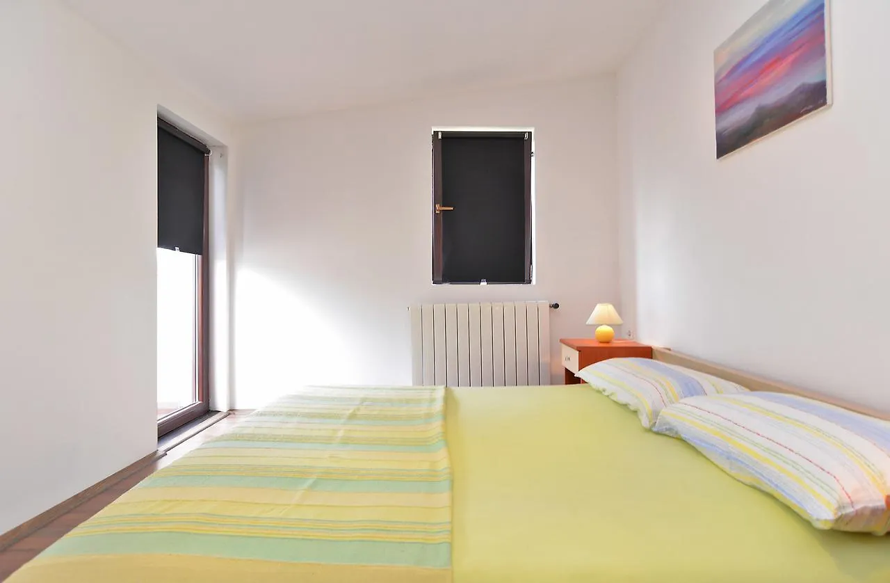 Apartments Dragica 929 Fazana