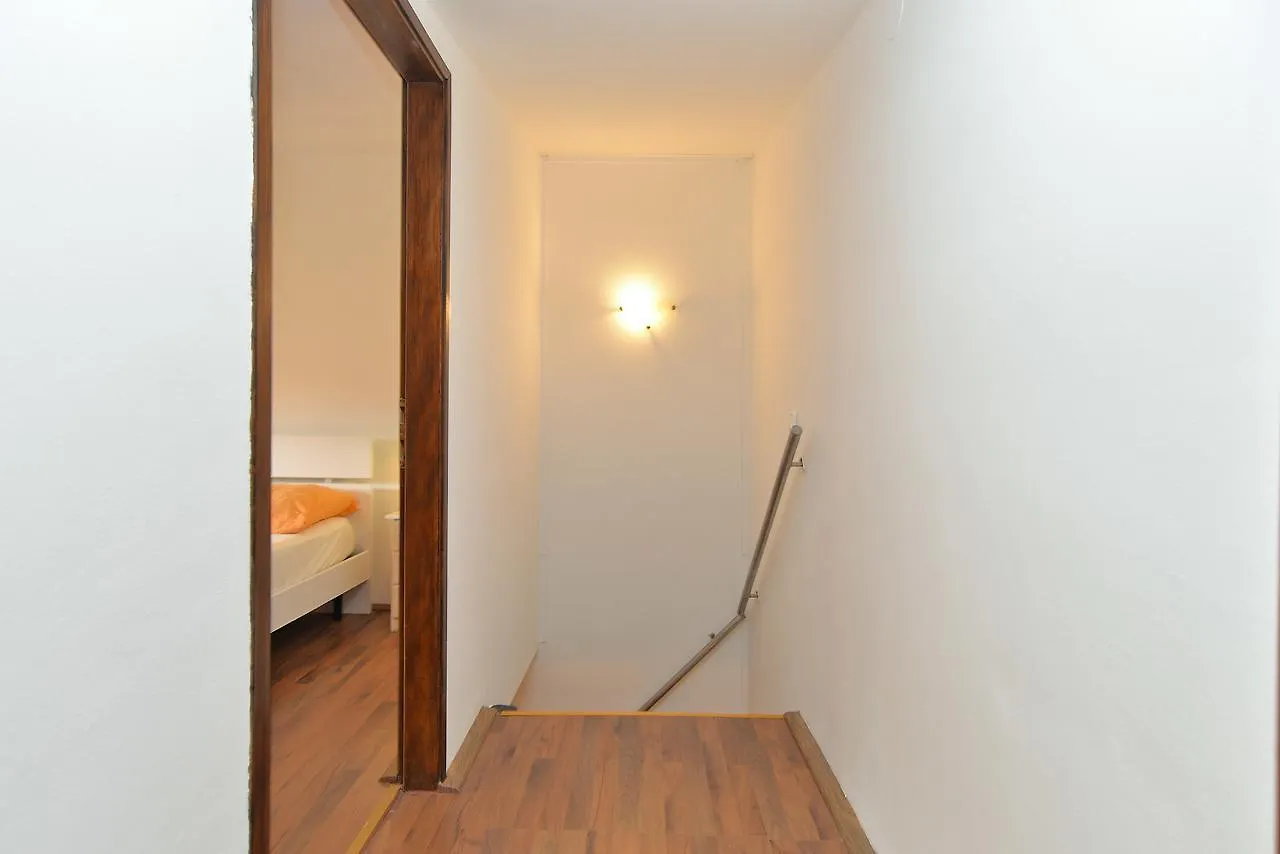 Apartments Dragica 929 Fazana