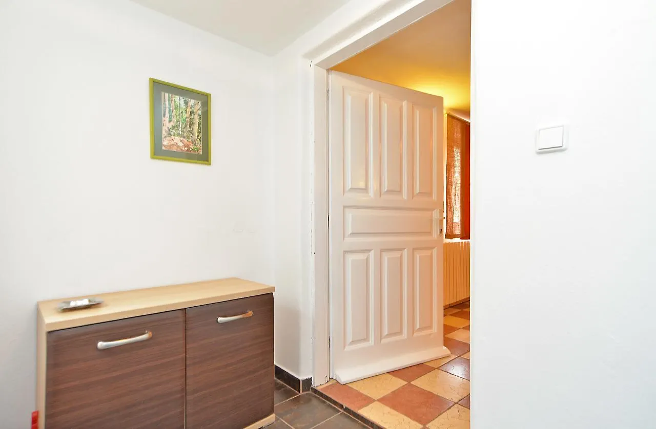 Apartments Dragica 929 Fazana Croatia
