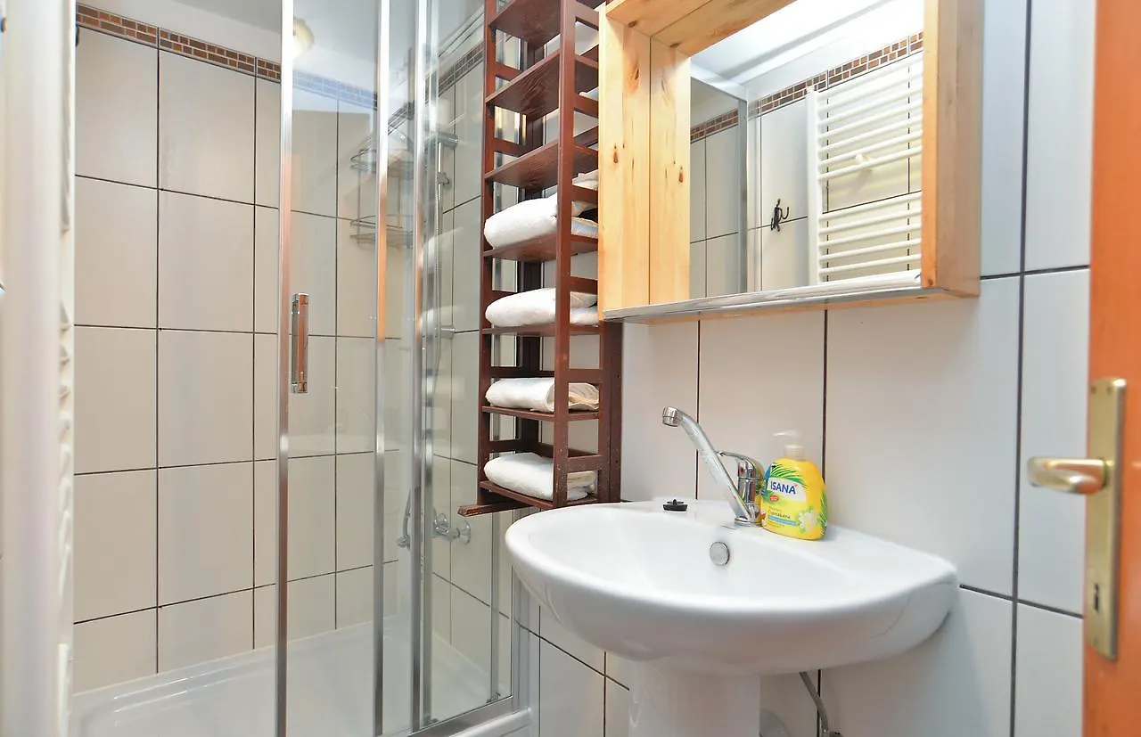 Apartments Dragica 929 Fazana 0*,