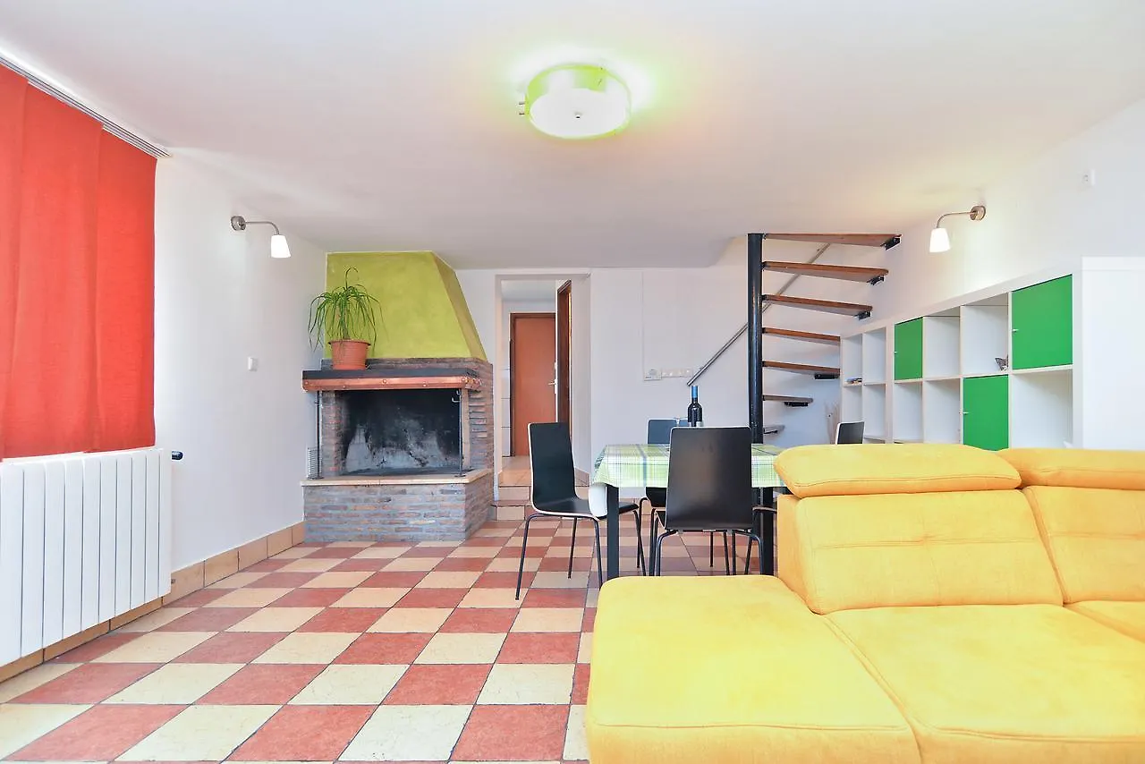Apartments Dragica 929 Fazana Croatia