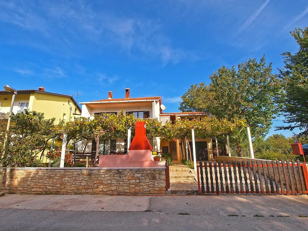 Apartments Dragica 929 Fažana